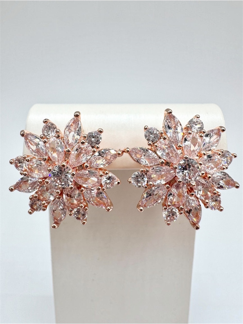 Bridal Cubic Zirconia Flower Stud Earrings Rose Gold Tone Starburst Snowflake
